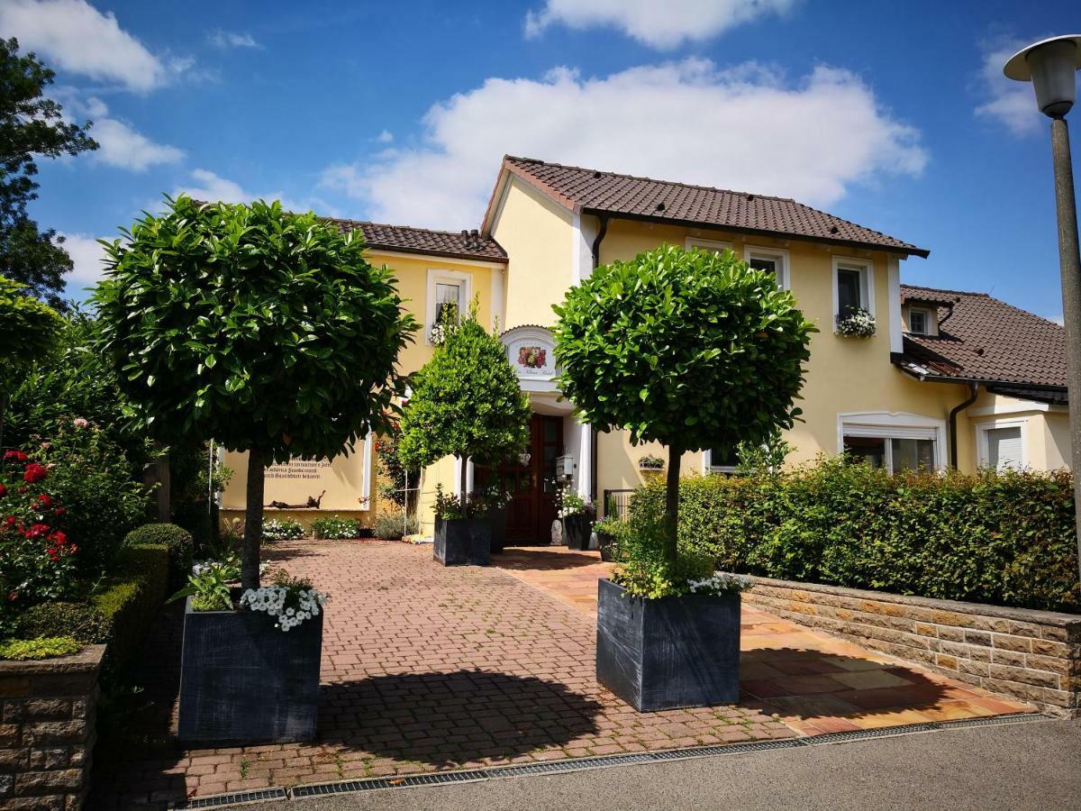 Das Kleine Hotel Iphofen, Fruehstueckszauber, No Waste, Nachhaltig, Nahe Aller Weingueter, Knauf Gips Kg Und Connekt, Kleines Secret Mit Garten & Terrassen, Tv Mirrorring, 55" Tv, Fine Dining, Hunde Willkommen Eksteriør bilde