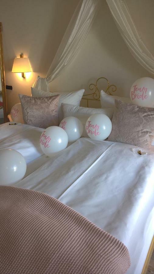 Das Kleine Hotel Iphofen, Fruehstueckszauber, No Waste, Nachhaltig, Nahe Aller Weingueter, Knauf Gips Kg Und Connekt, Kleines Secret Mit Garten & Terrassen, Tv Mirrorring, 55" Tv, Fine Dining, Hunde Willkommen Eksteriør bilde