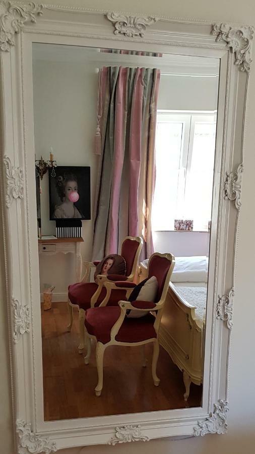 Das Kleine Hotel Iphofen, Fruehstueckszauber, No Waste, Nachhaltig, Nahe Aller Weingueter, Knauf Gips Kg Und Connekt, Kleines Secret Mit Garten & Terrassen, Tv Mirrorring, 55" Tv, Fine Dining, Hunde Willkommen Eksteriør bilde